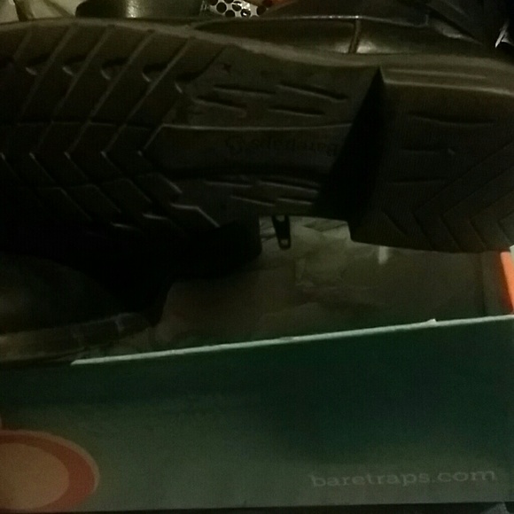 baretraps tempest boots